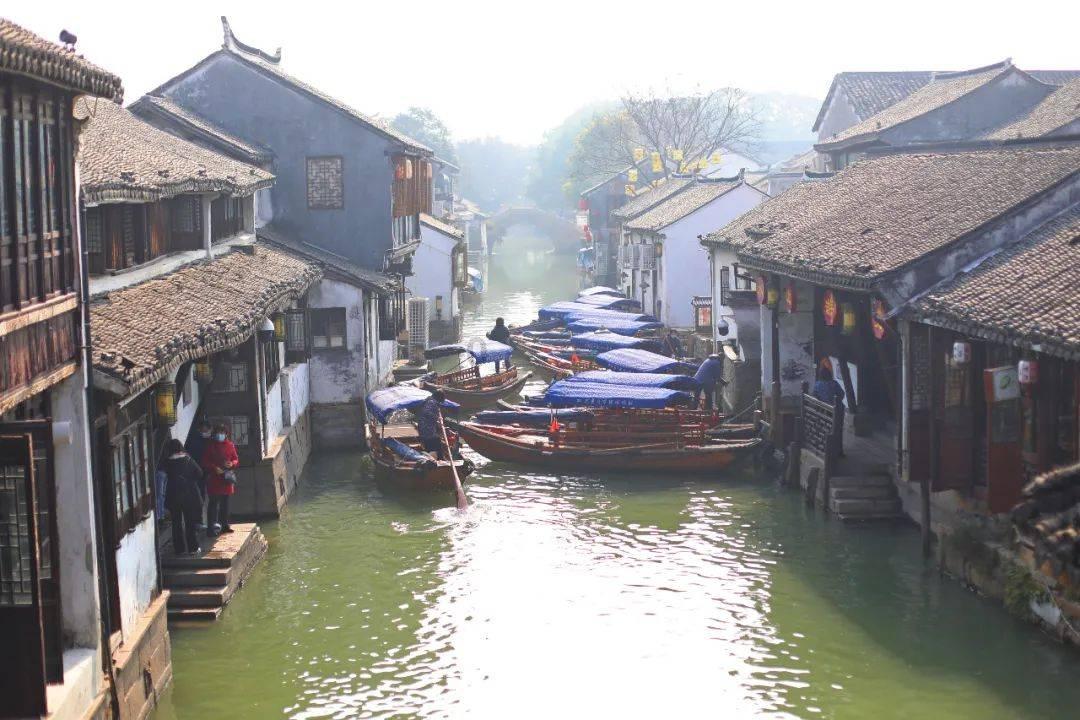 小鄂聊天室 建起干群关系连心桥